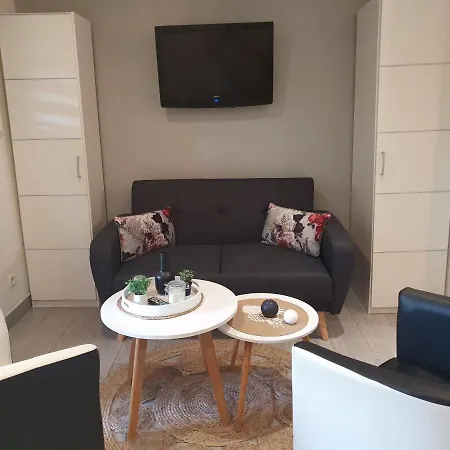 Les Palmiers -stretta Di I Mandarini * Lucciana (Corsica)