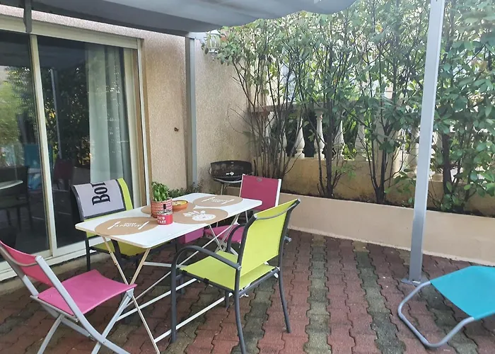 Les Palmiers -stretta Di I Mandarini Lucciana (Corsica)