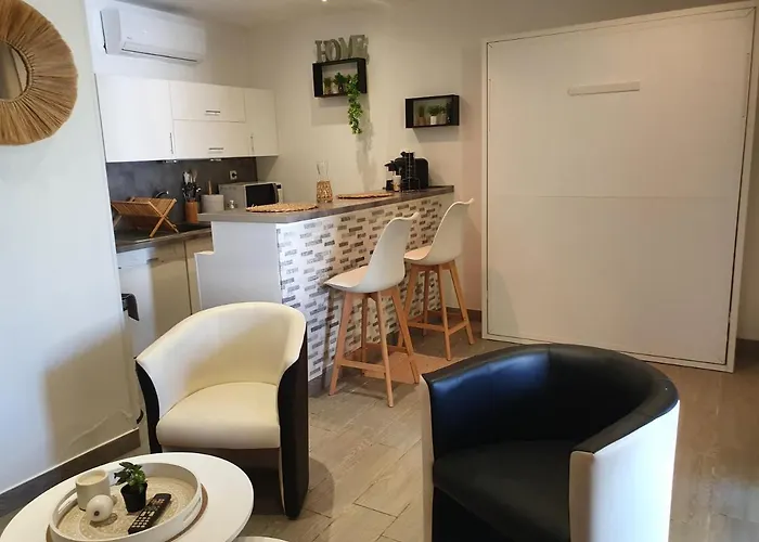 Les Palmiers -stretta Di I Mandarini * Lucciana (Corsica)